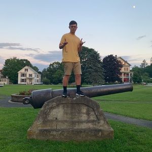 Meet your Posher, Chris